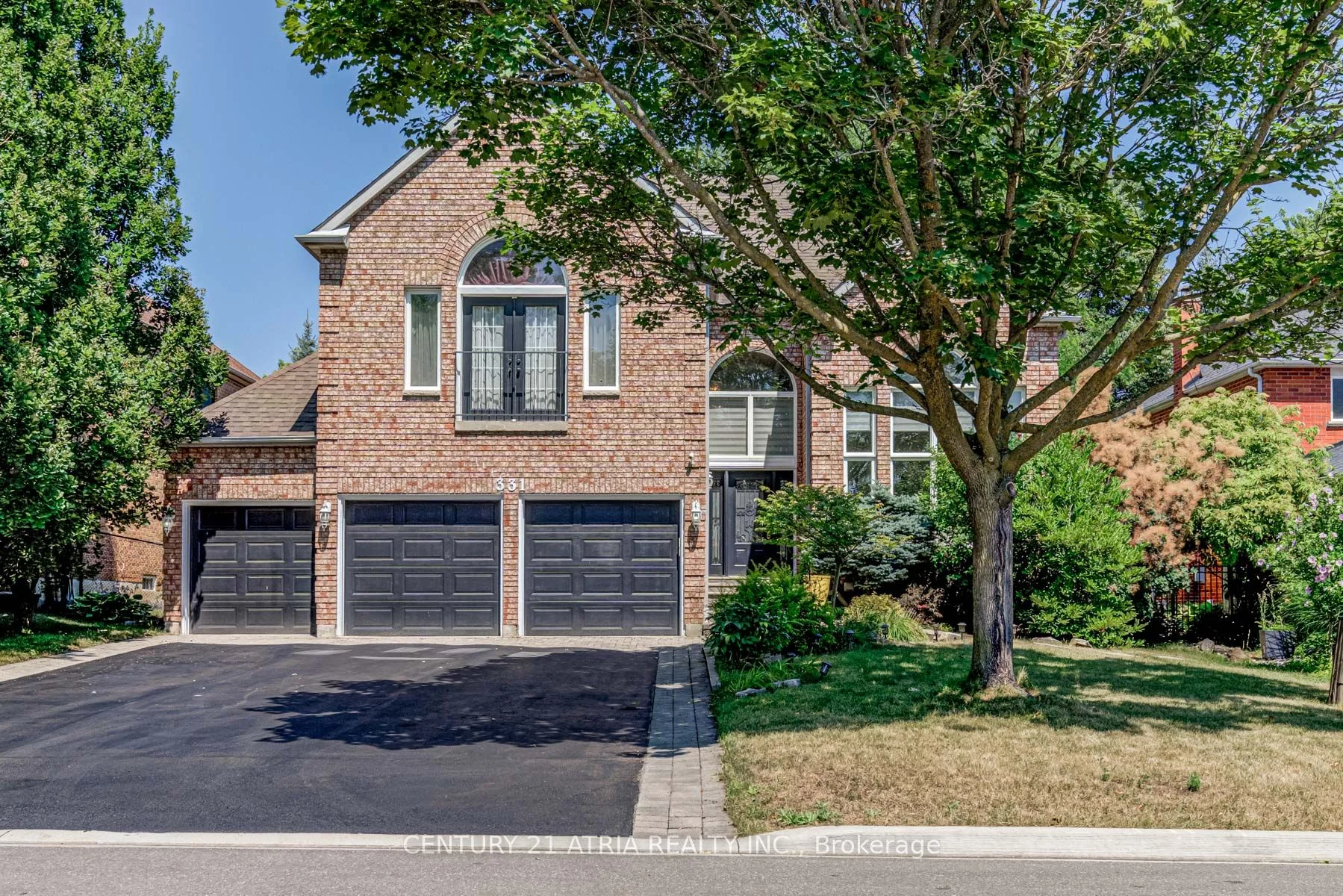 331 Binns Avenue, Newmarket, ON L3X 1T6