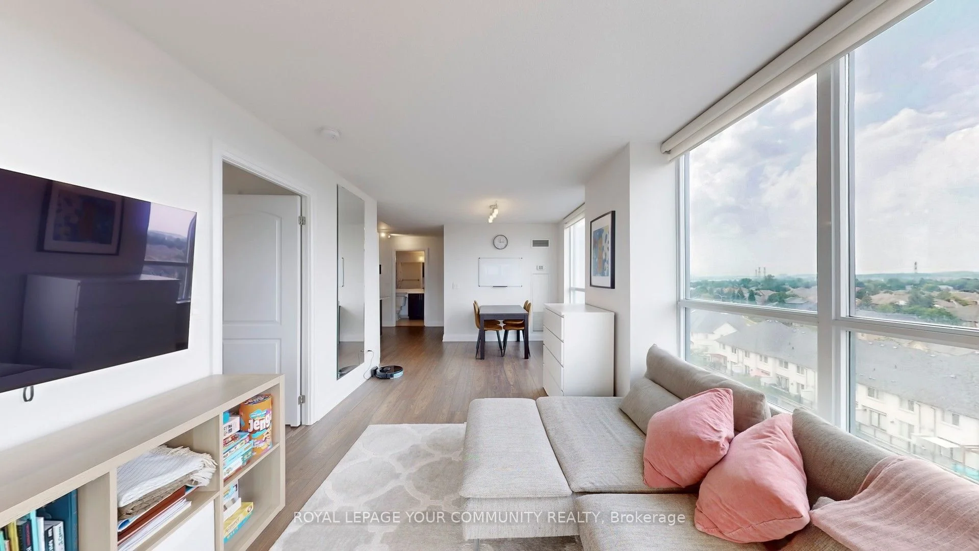 20 North Park Road 802, Vaughan, ON L4J 0G7