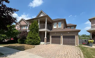 Detached in Richmond Hill