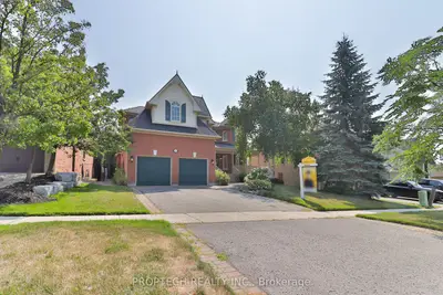 Detached in Newmarket
