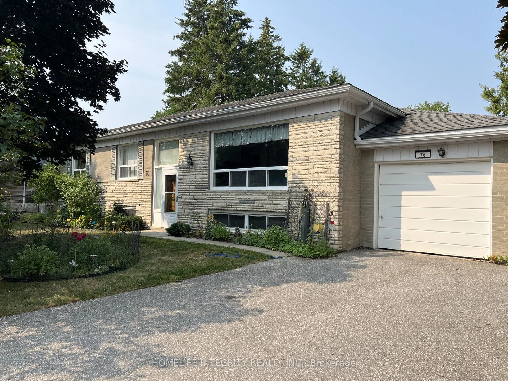 Detached in New Tecumseth