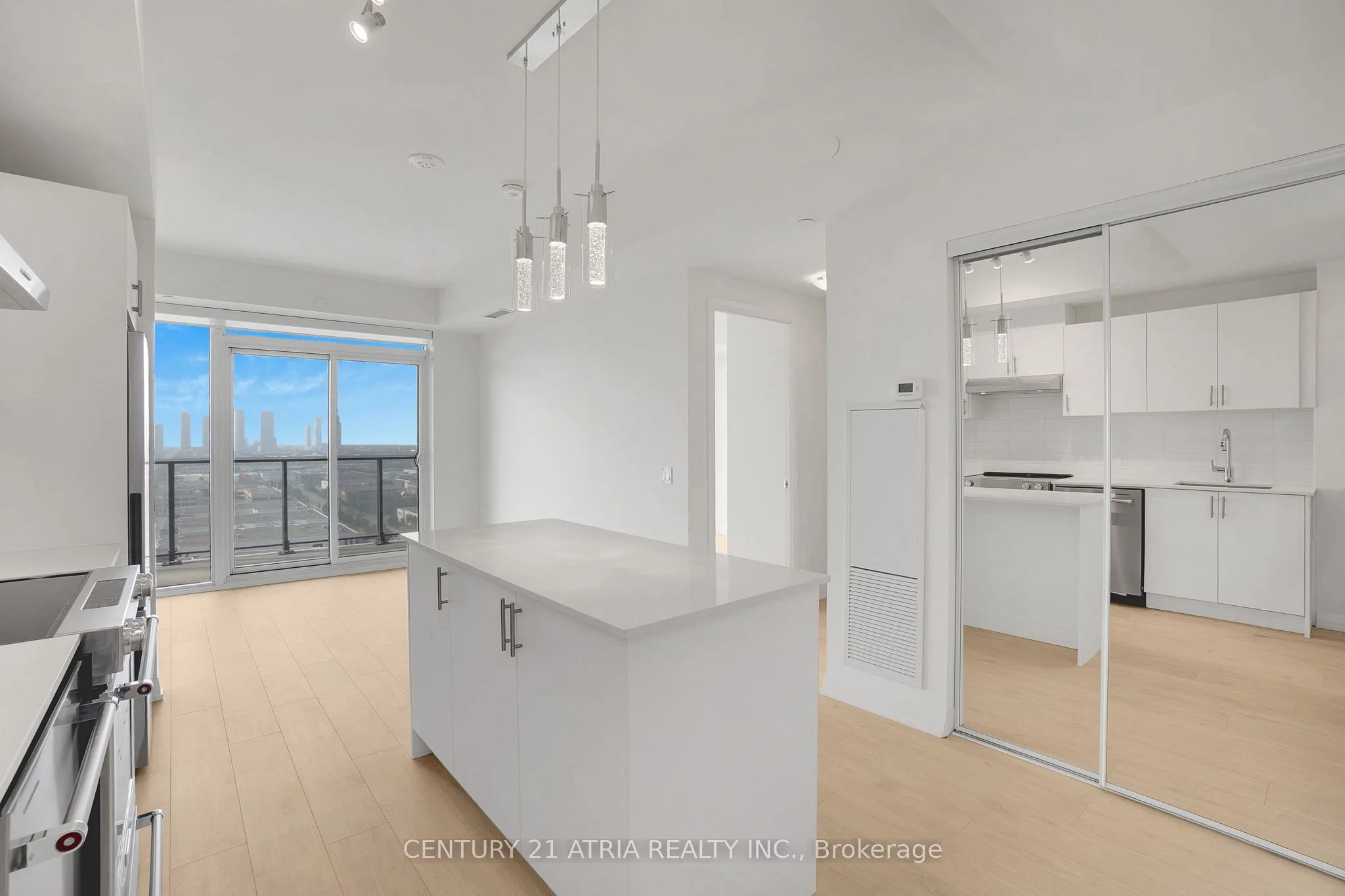 8960 Jane Street 1823, Vaughan, ON L4K 0N9