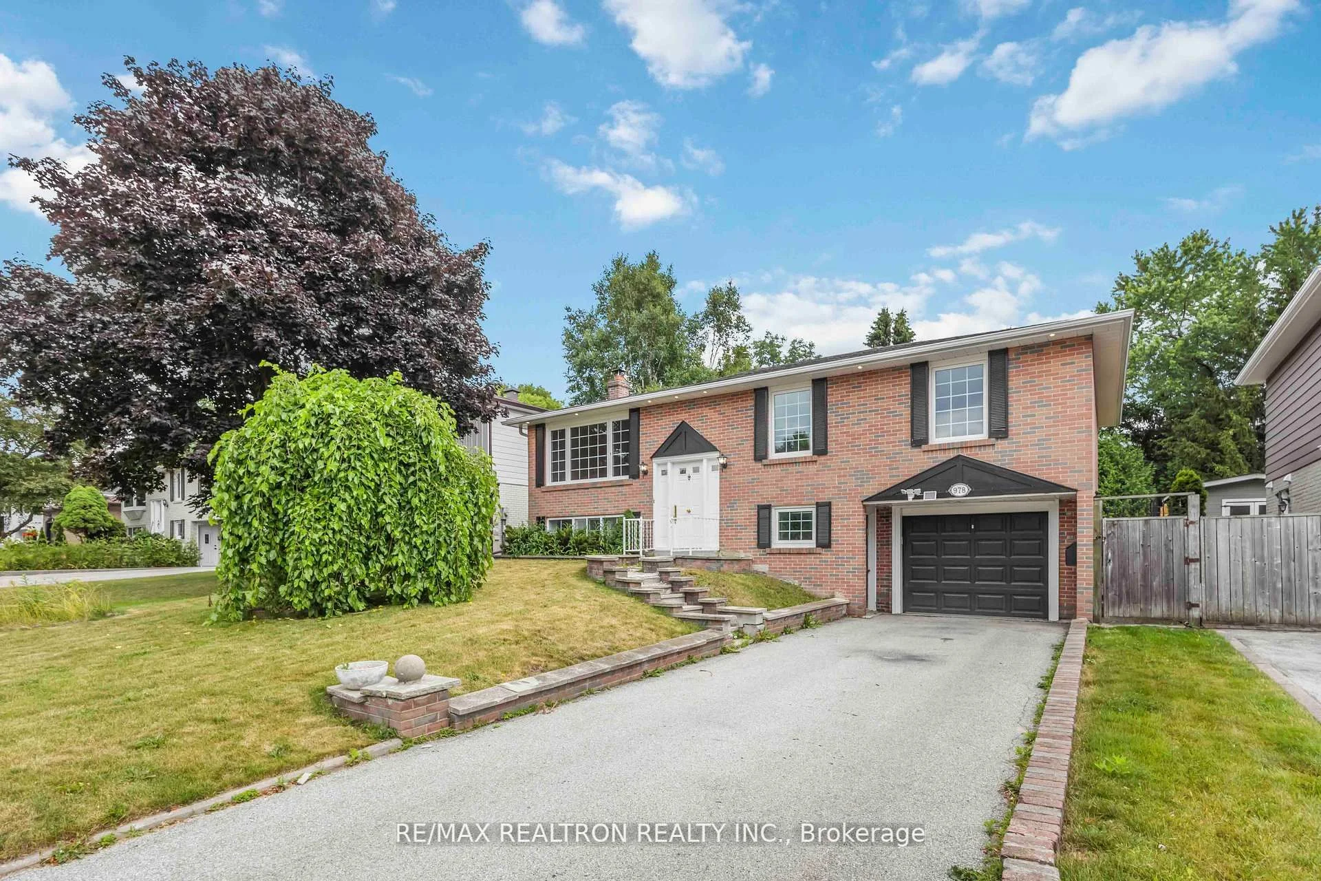 Detached in Newmarket