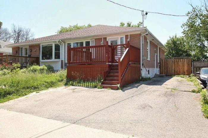 134 Septonne Avenue, Newmarket, ON L3Y 2W3