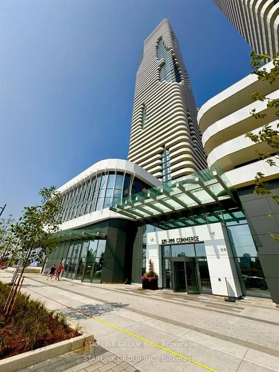 Condo Apartment in Vaughan
