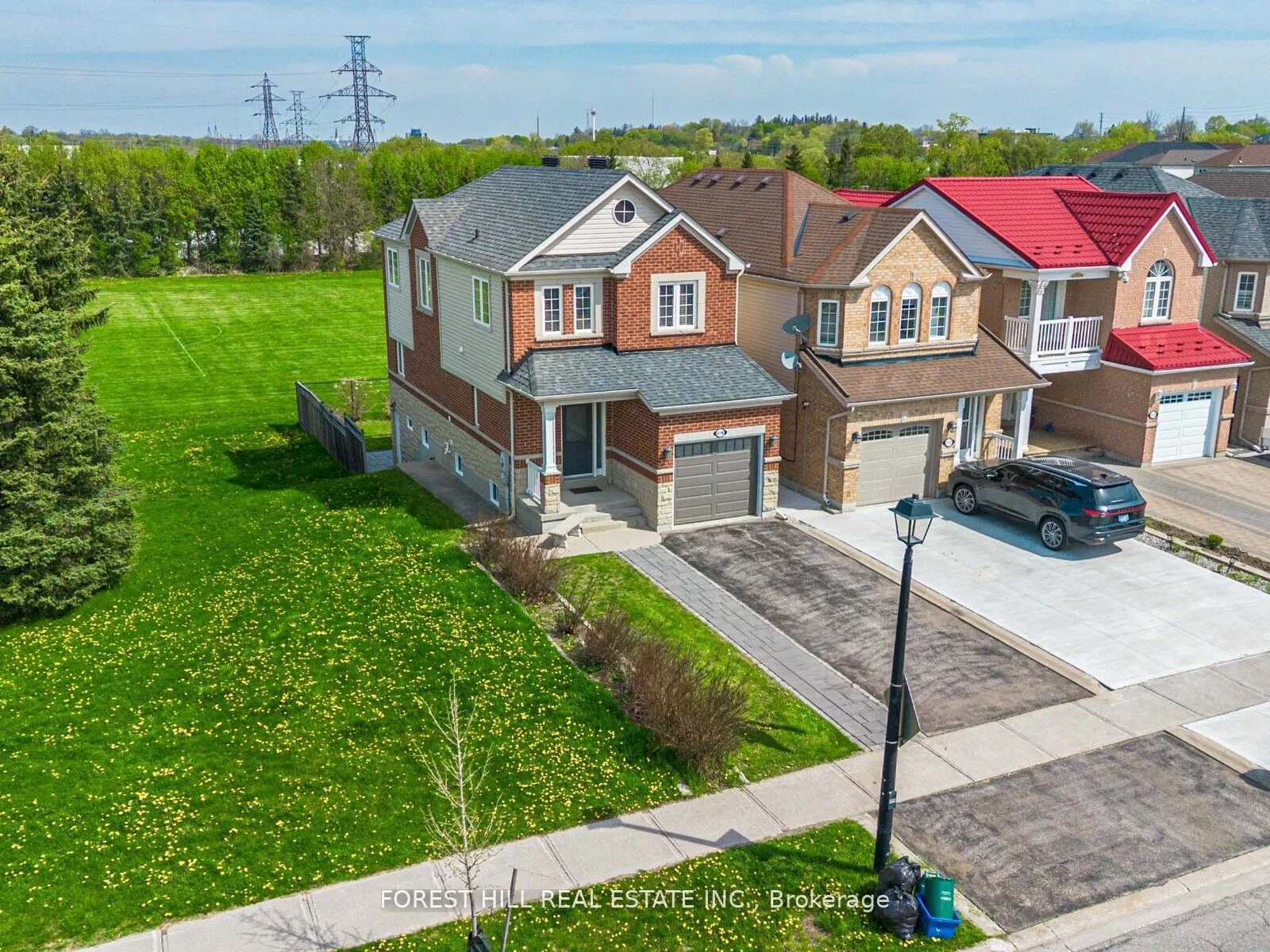 614 Mcbean Avenue, Newmarket, ON L3X 2L5