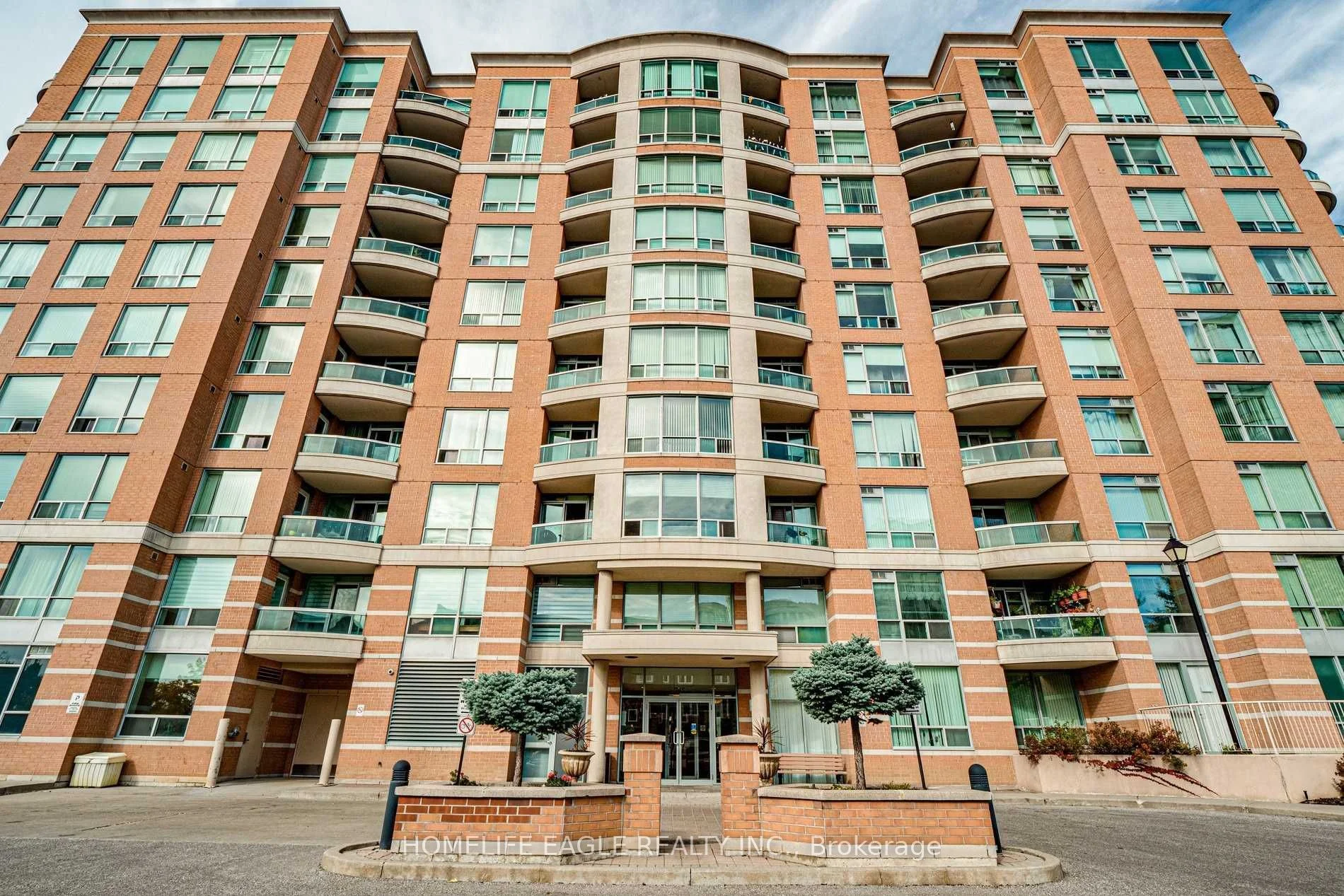 745 New Westminster Drive 204, Vaughan, ON L4J 8J9