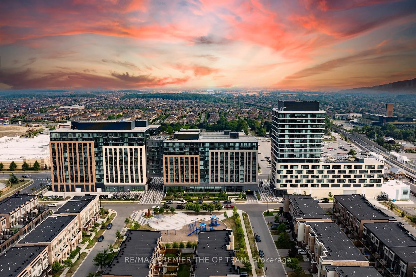 Condo Apartment in Vaughan