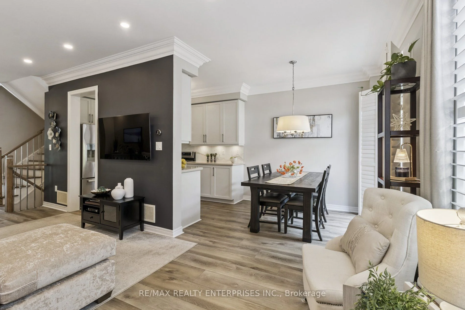 Att/Row/Townhouse in Richmond Hill