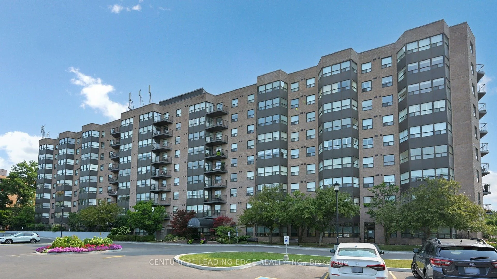 Condo Apartment in Markham