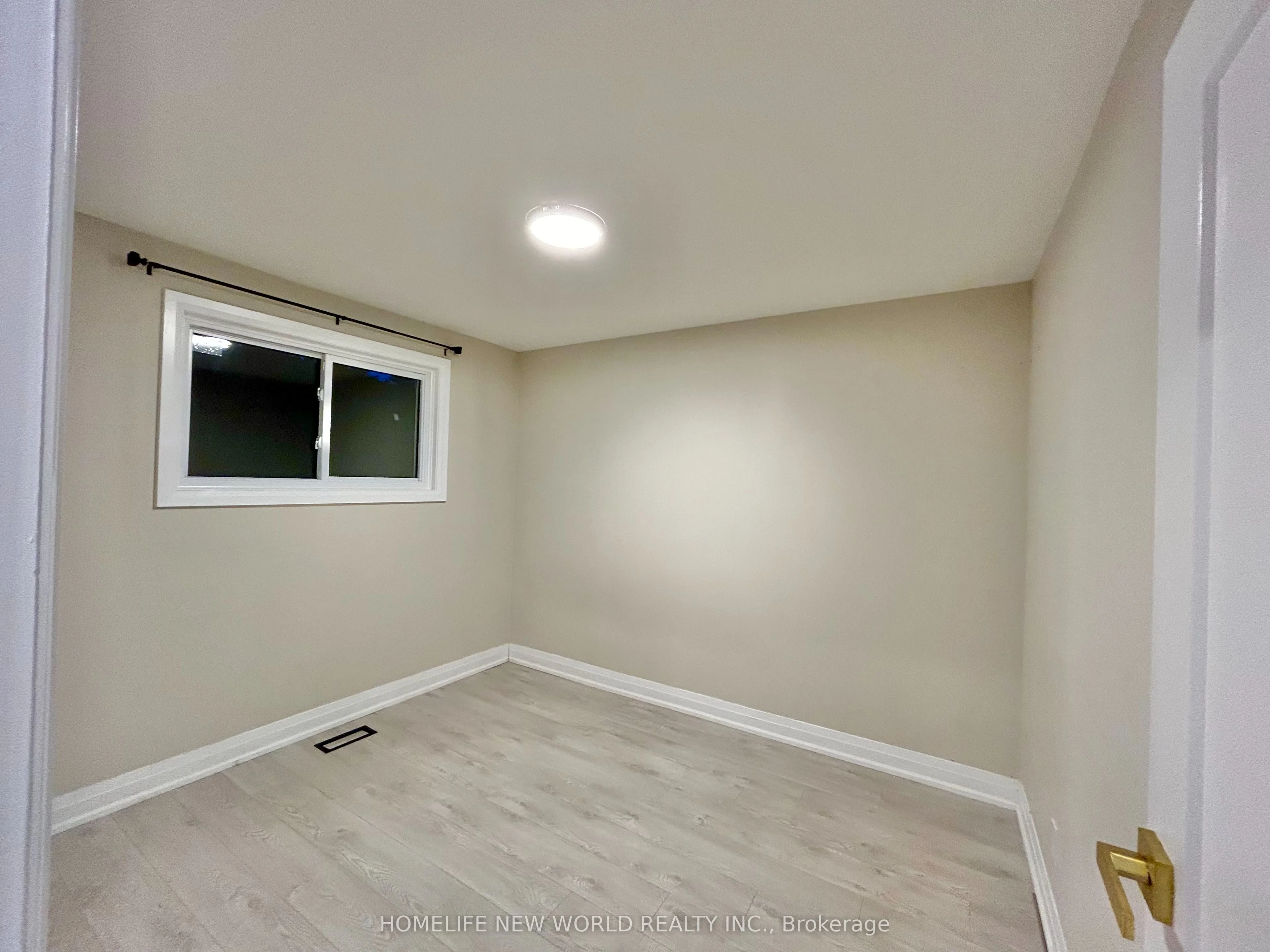 261 Silverbirch Drive, Newmarket, On L3y 2z6