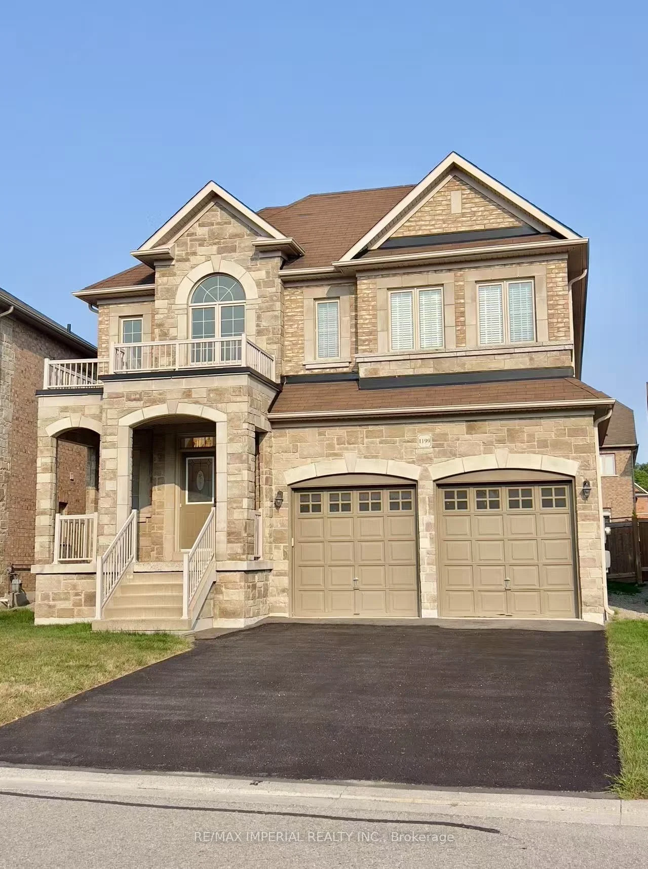 1199 McTavish Drive, Newmarket, ON L3X 0A8