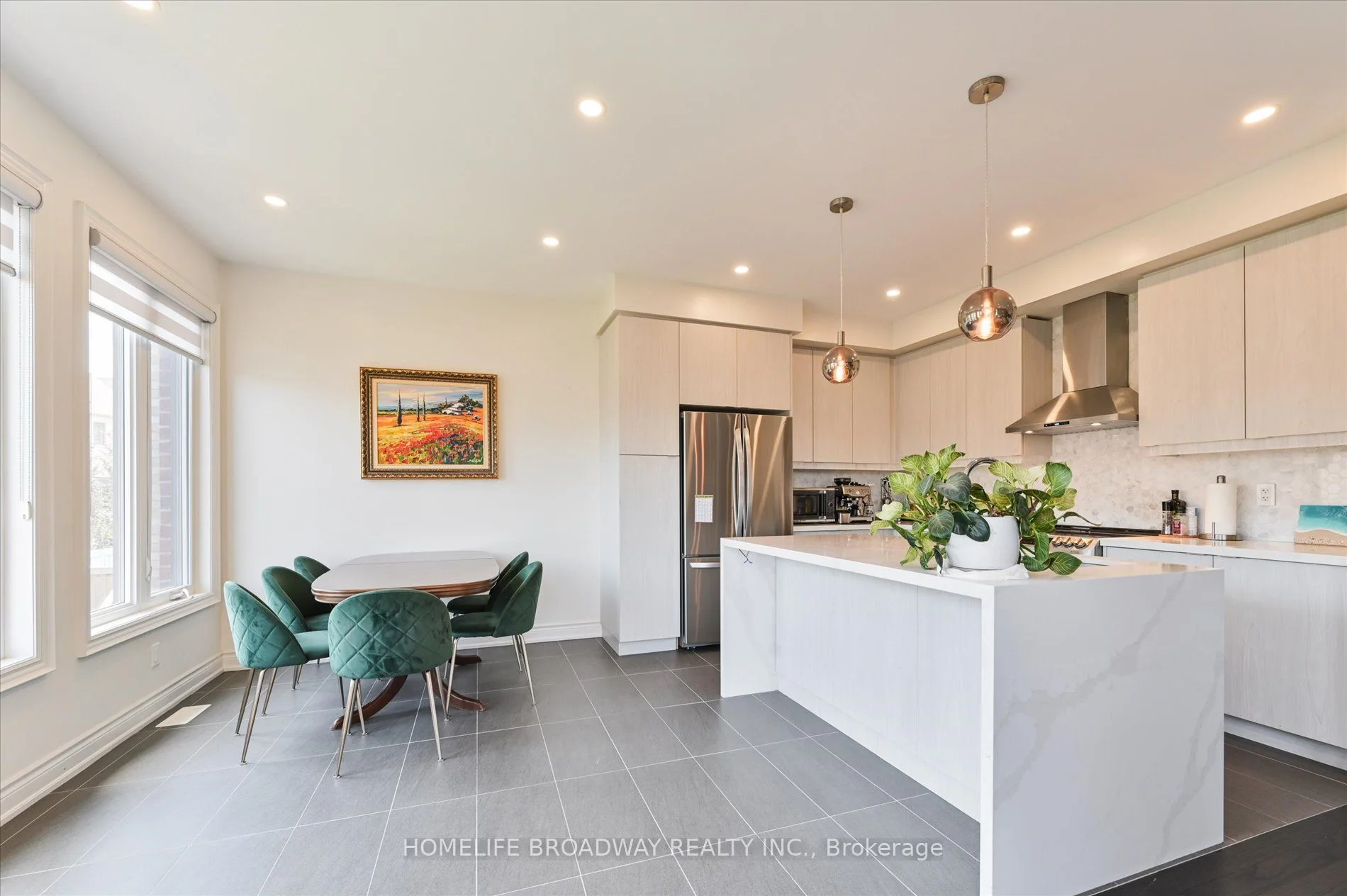 134 Meadow Vista Crescent, East Gwillimbury, ON L9N 0T4