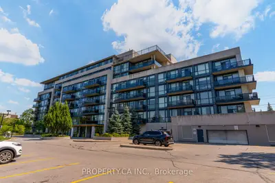 Condo Apartment in Vaughan