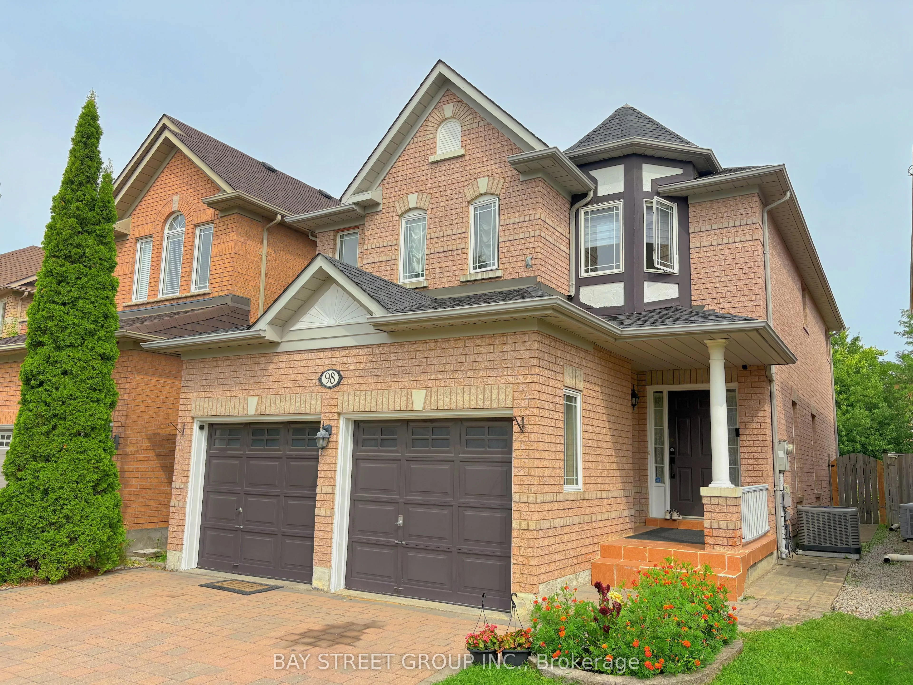 98 Snowy Meadow Avenue, Richmond Hill, ON L4E 3V7