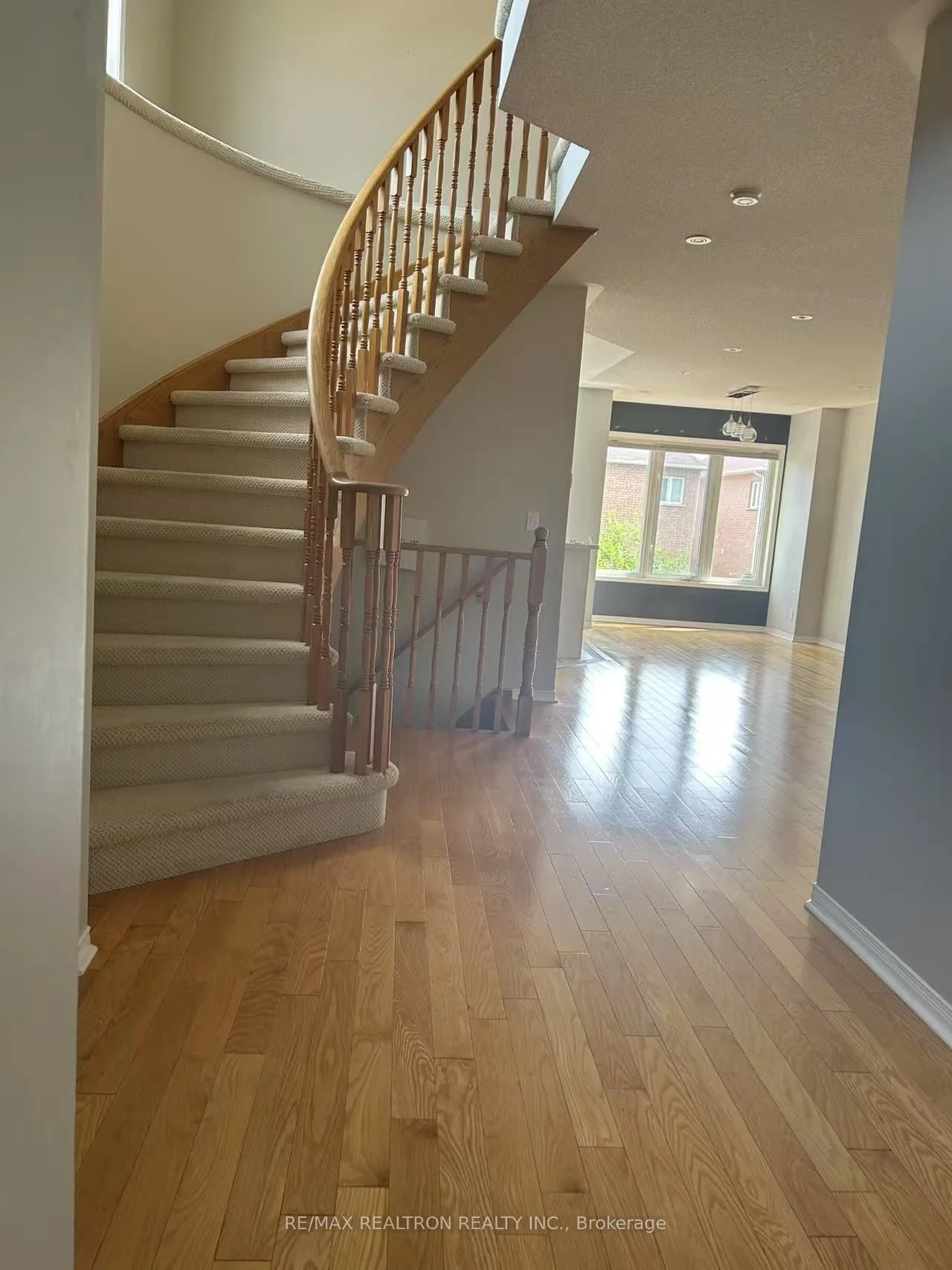 77 Silver Stream Avenue, Richmond Hill, ON L4S 1Z2