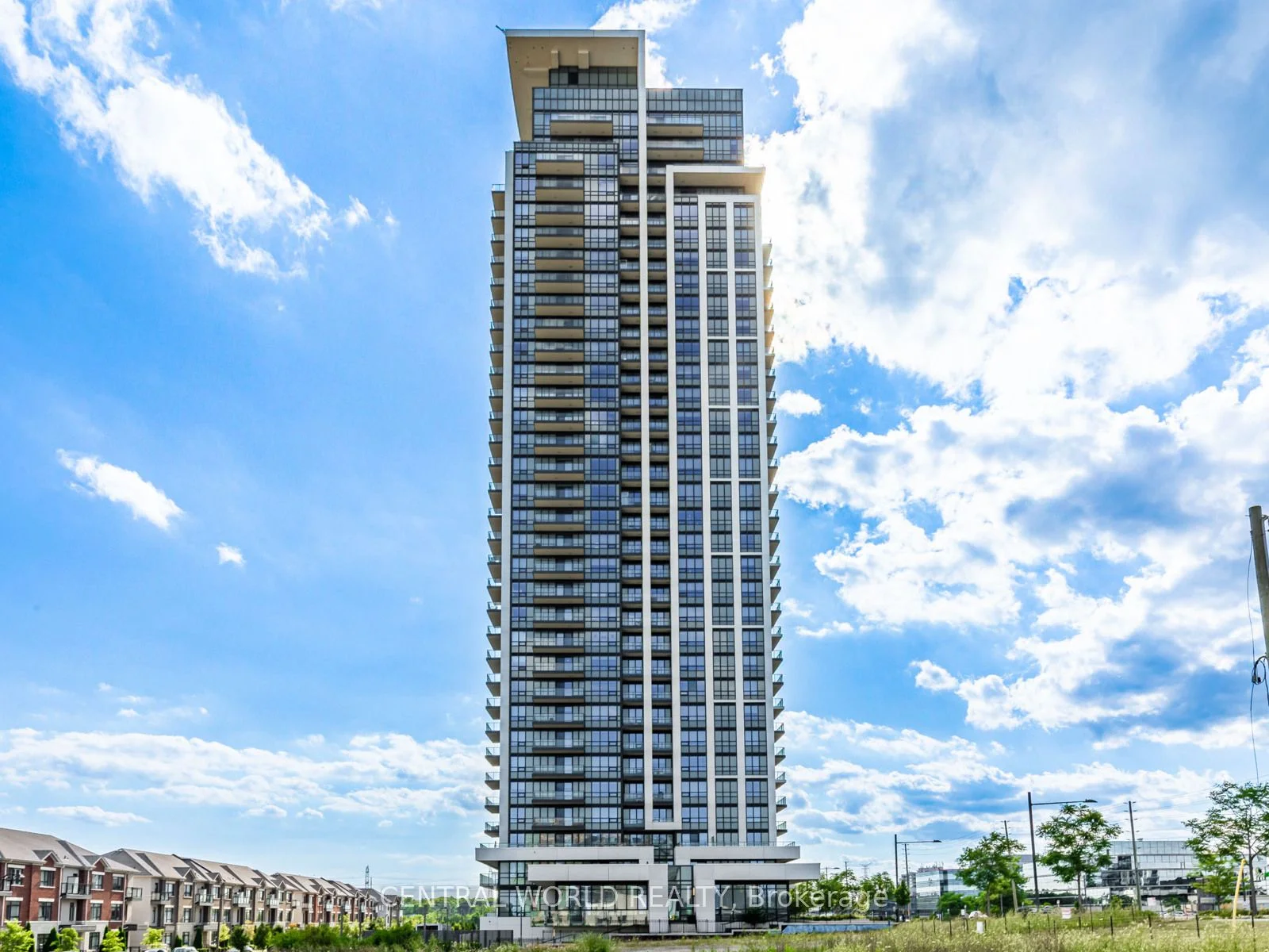 38 Gandhi Lane 2301, Markham, ON L3T 0G9