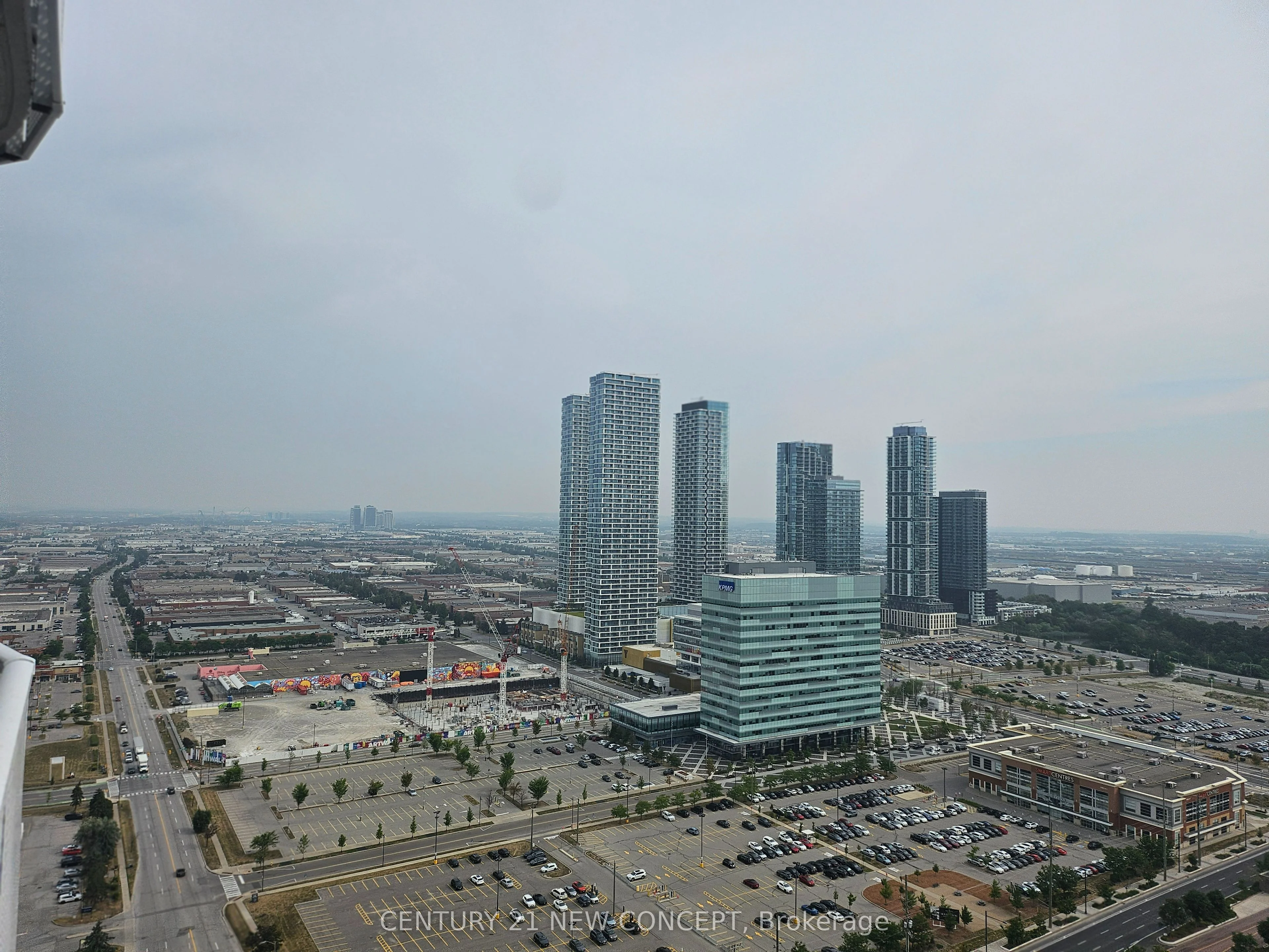 Condo Apartment in Vaughan