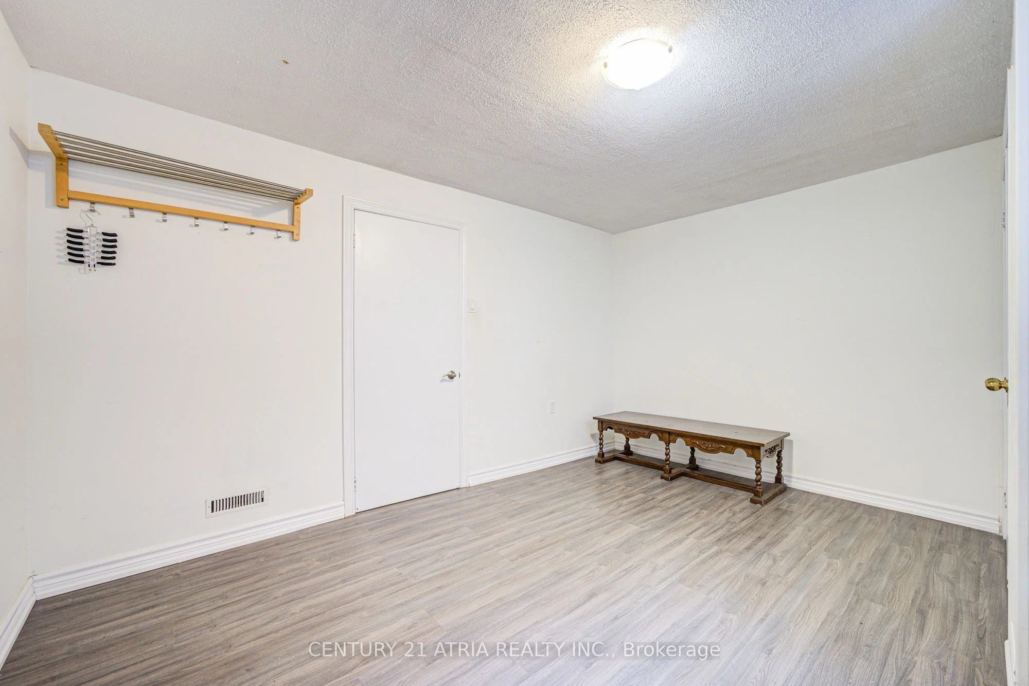 113 Oak Avenue Basement, Richmond Hill, ON L4C 6R6