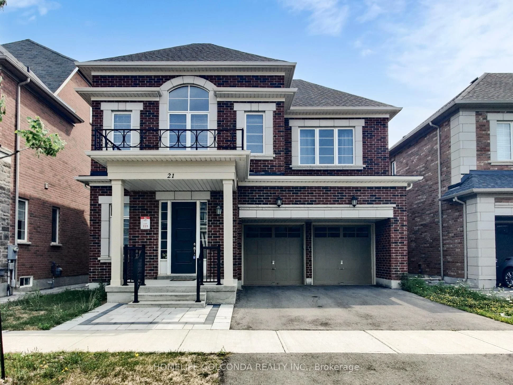 21 Planet Street, Richmond Hill, On L4c 4v8