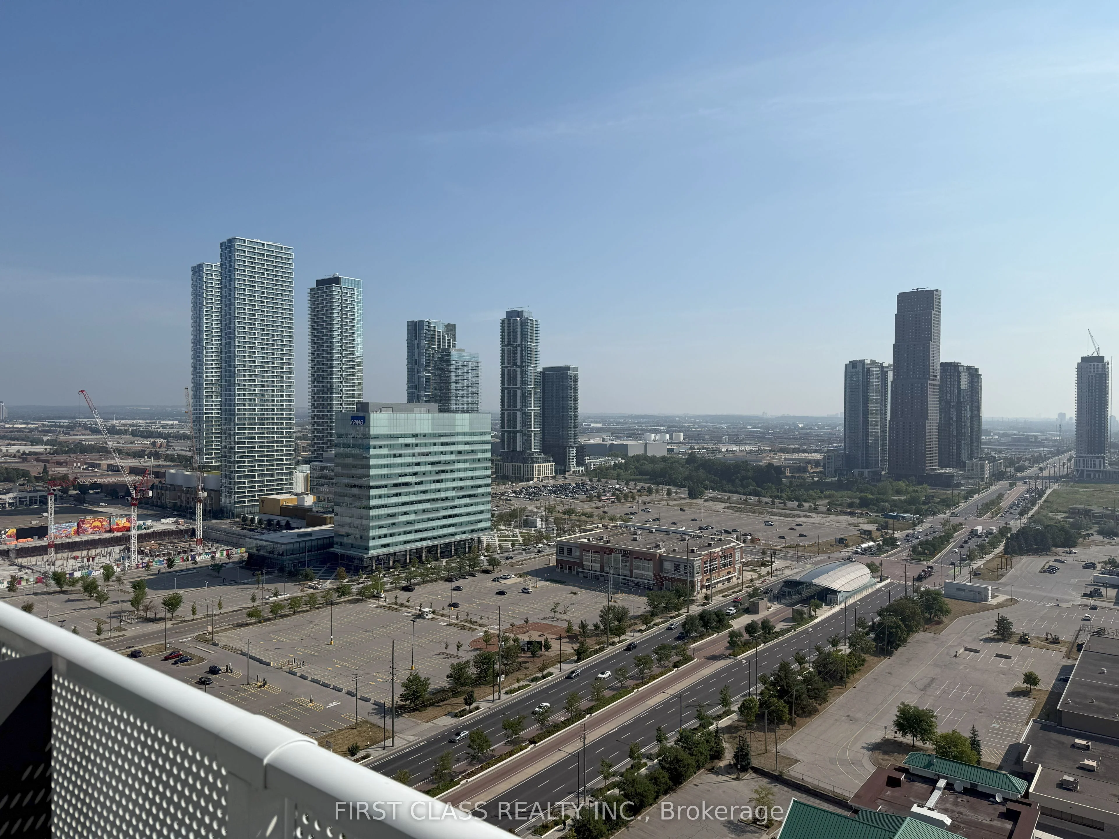 Condo Apartment in Vaughan