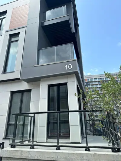 Condo Townhouse in Richmond Hill