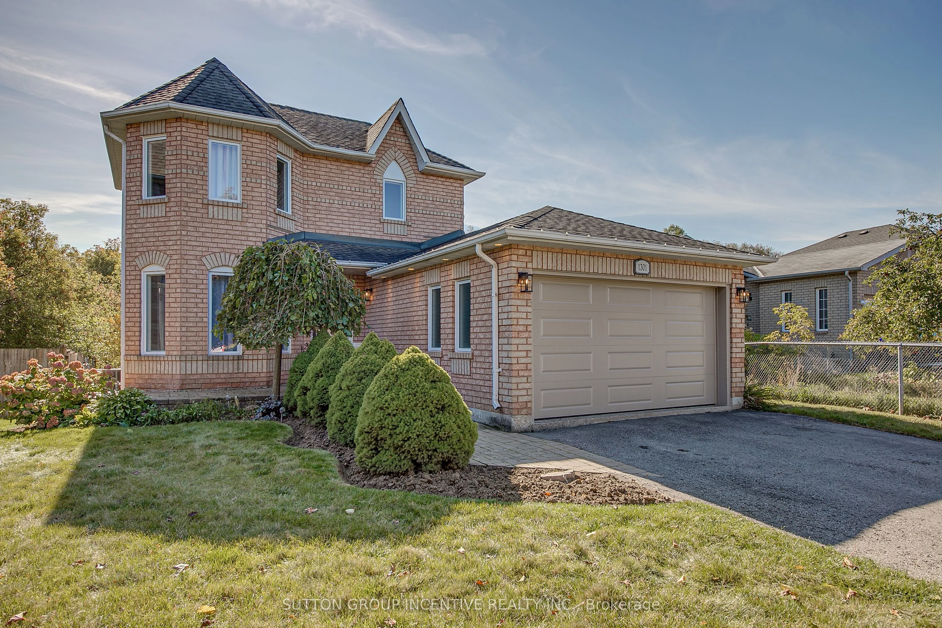 1301 Forest Street, Innisfil, ON L9S 1Z7