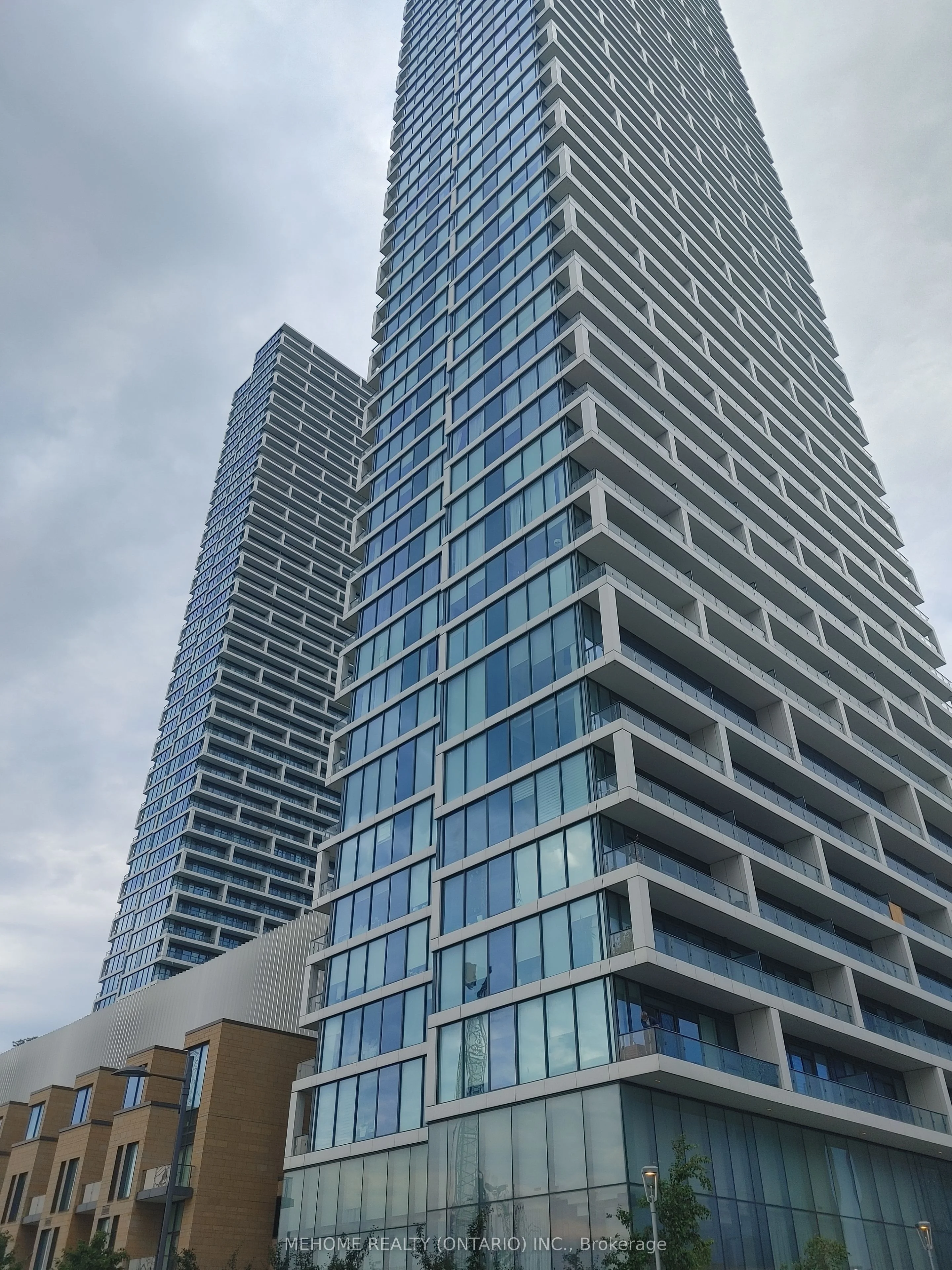 5 Buttermill Avenue 2711, Vaughan, On L4k 0j5
