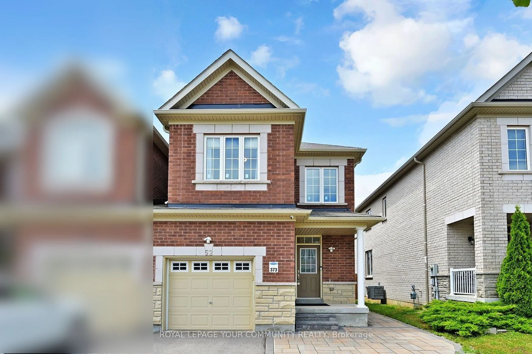 Att/Row/Townhouse in Richmond Hill
