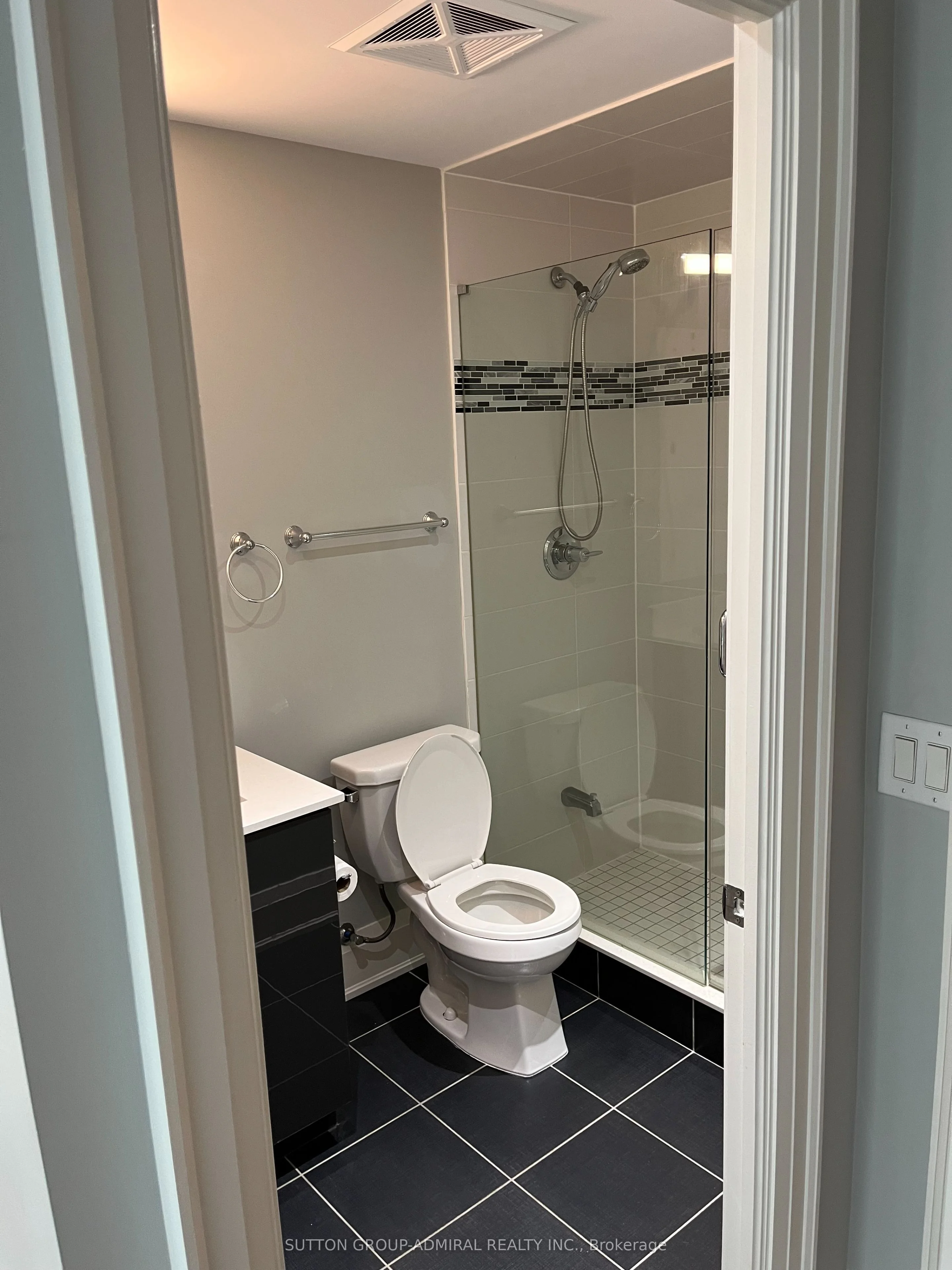 4700 HIGHWAY 7 Street 506, Vaughan, ON L4L 0B4