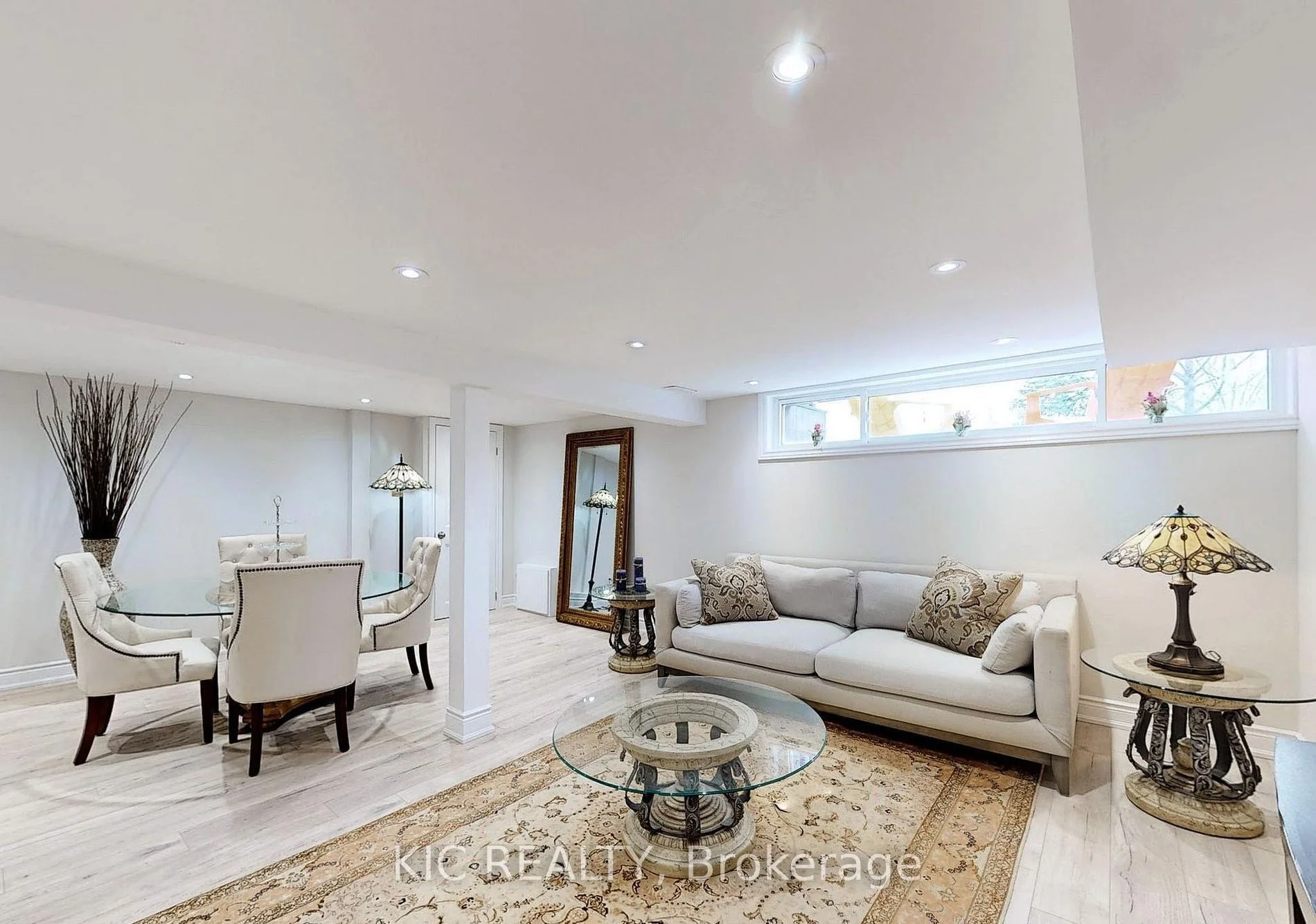226 Browndale Crescent Basement, Richmond Hill, ON L4C 3J1