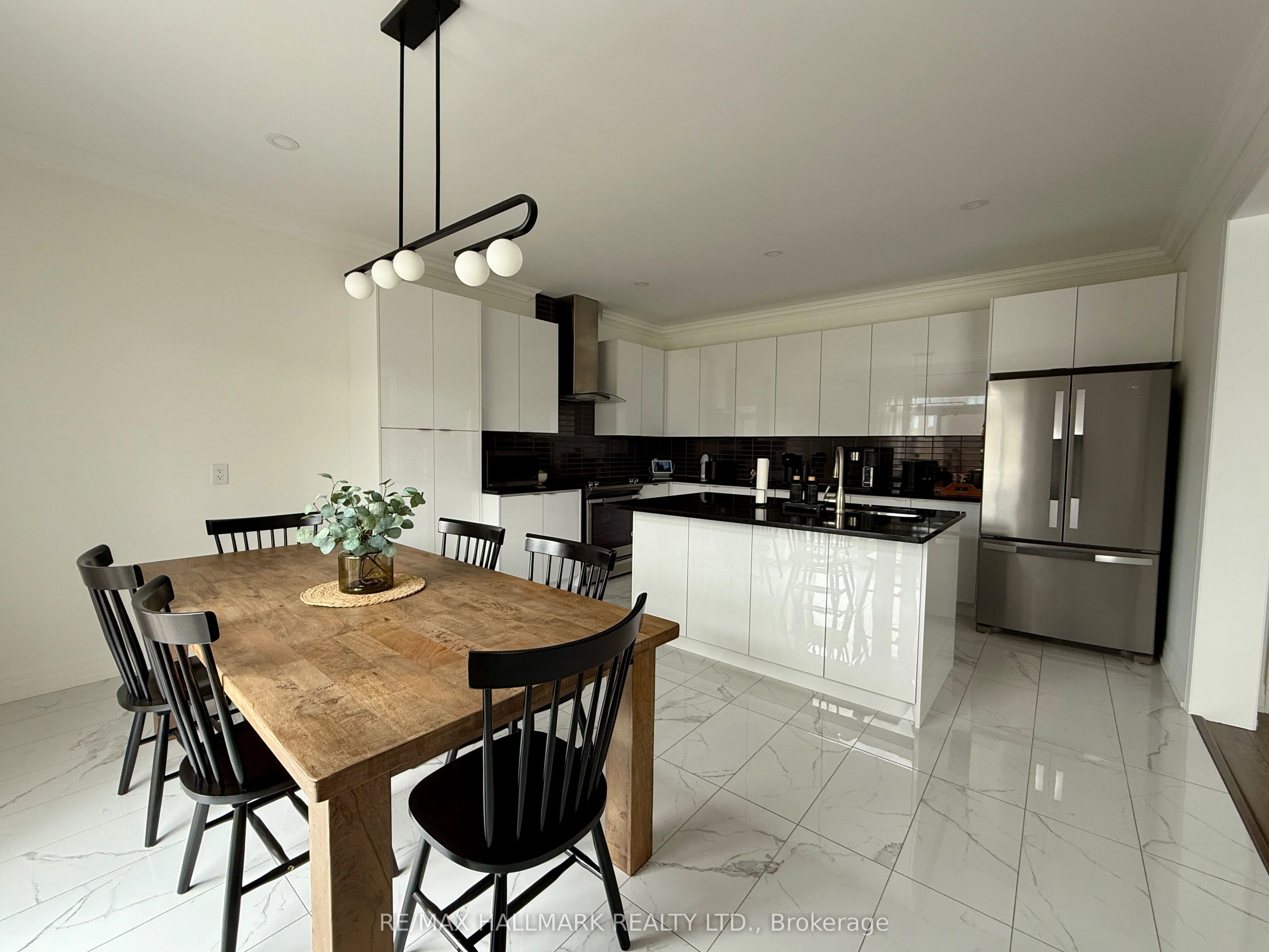 Detached in East Gwillimbury