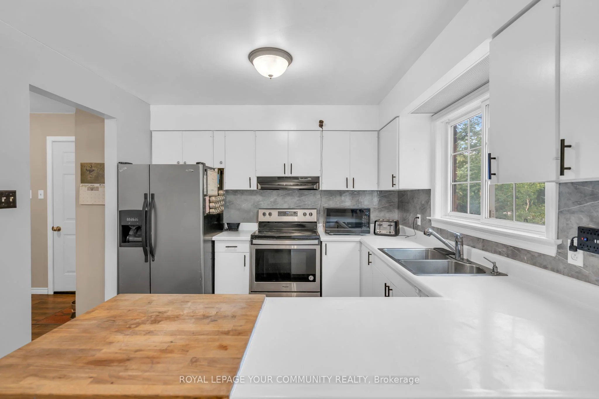 38 Beaverdale Crescent, Georgina, ON L0E 1N0