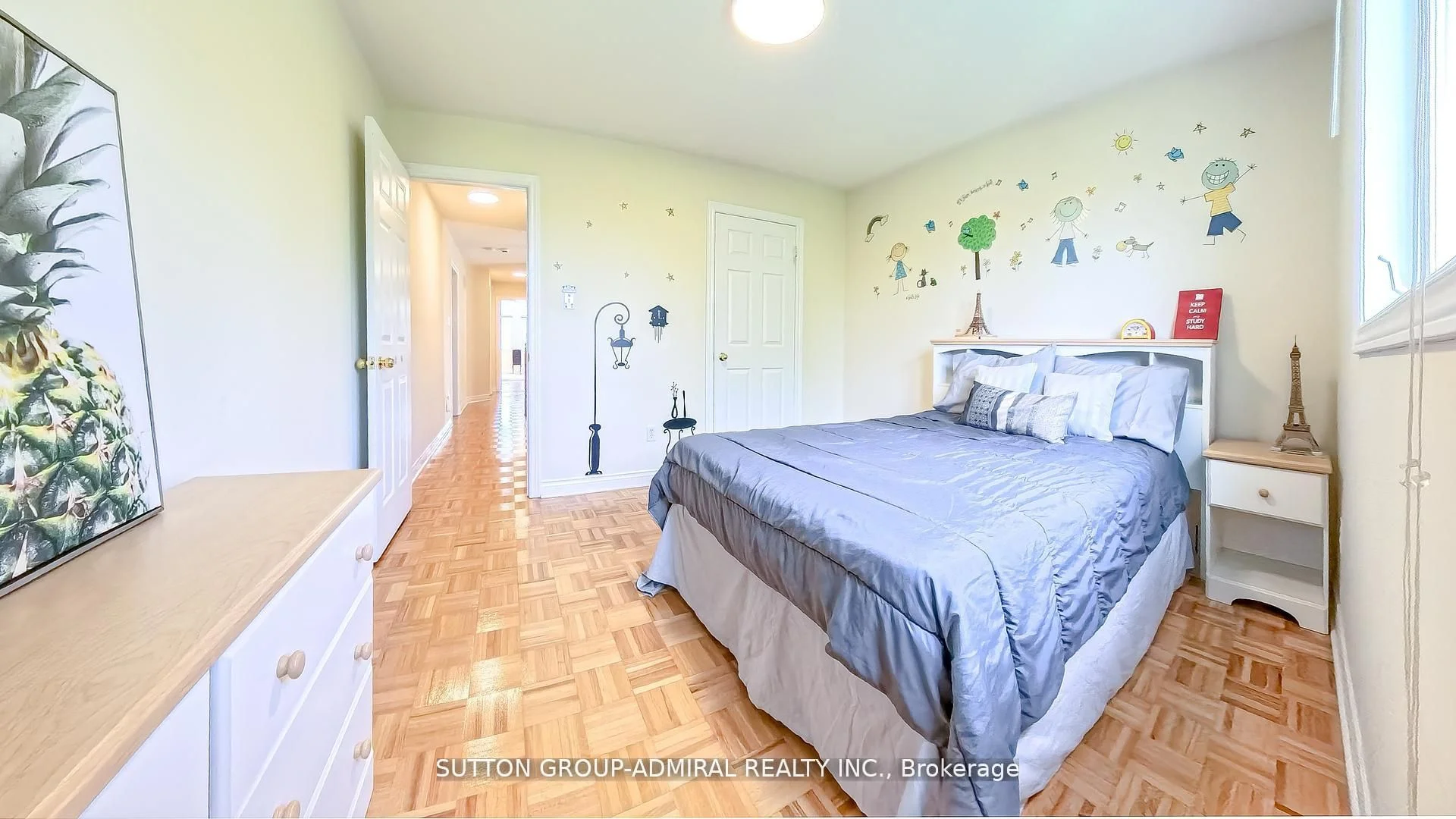 98 Holly Drive, Richmond Hill, ON L4S 2R6