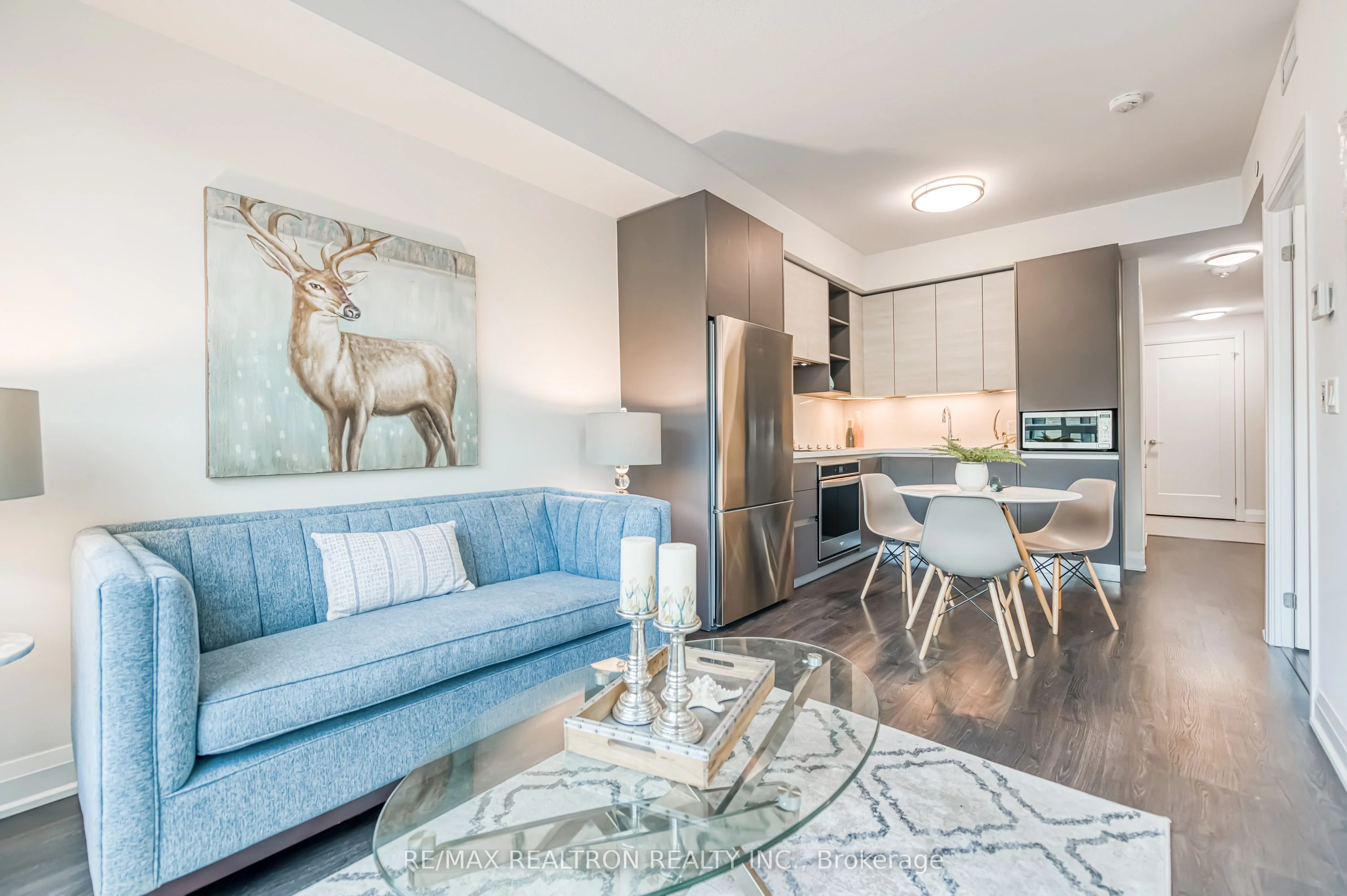 Condo Apartment in Richmond Hill