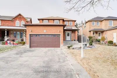 Lower Level in Vaughan