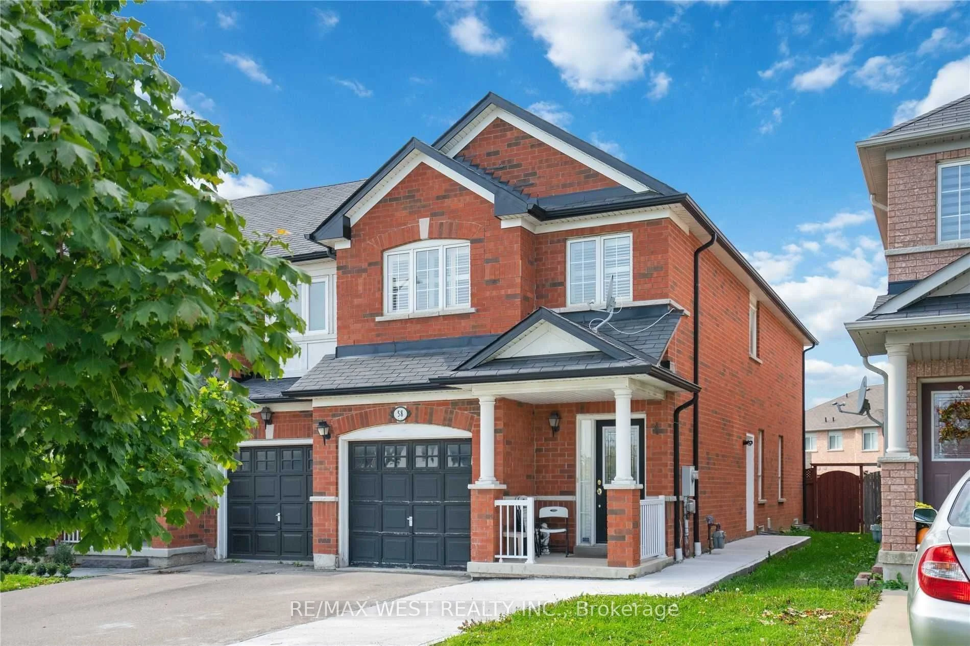 Att/Row/Townhouse in Vaughan