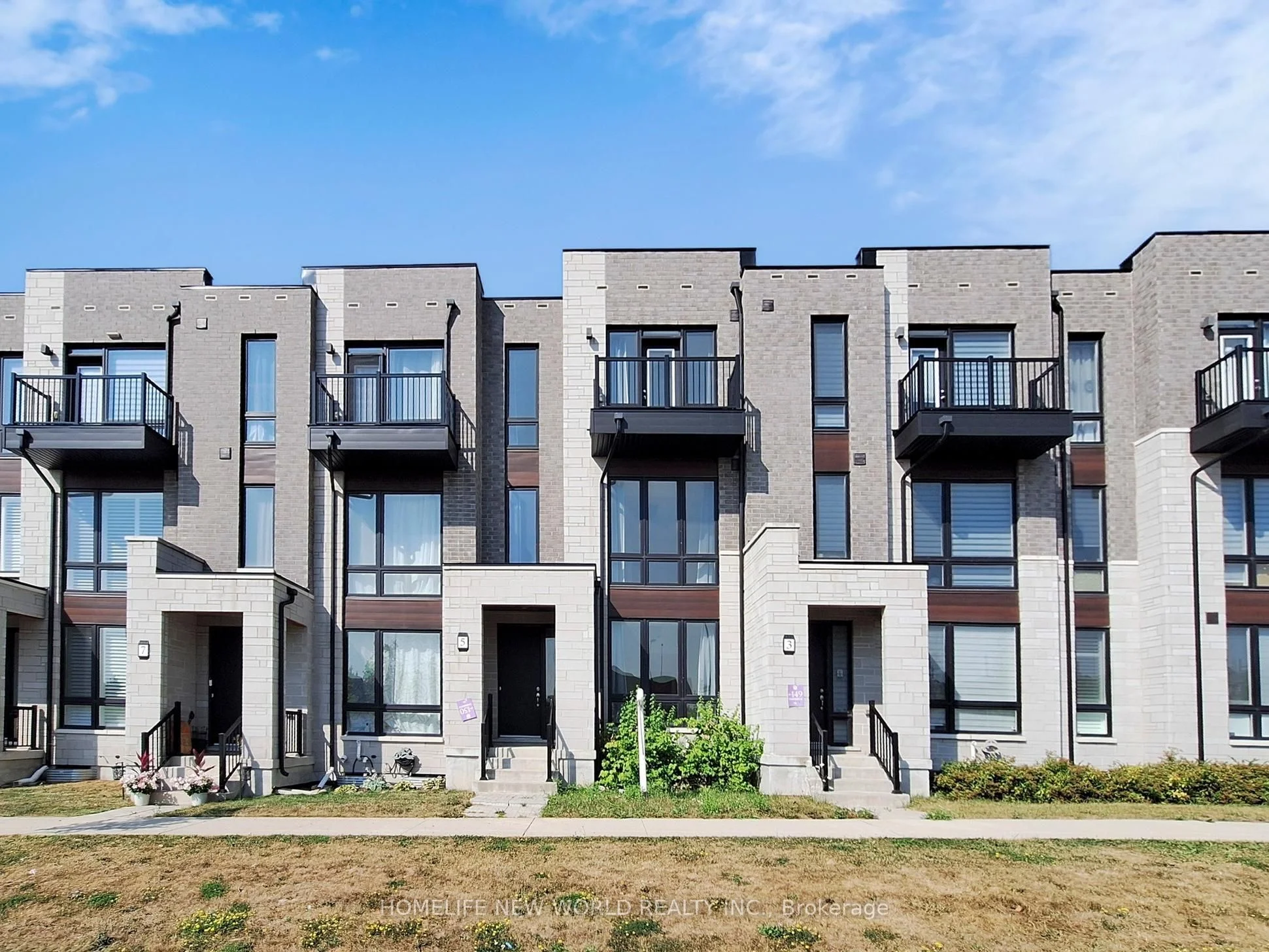Att/Row/Townhouse in Markham