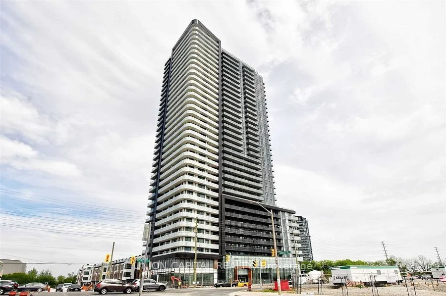 Condo Apartment in Vaughan