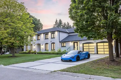 Detached in King