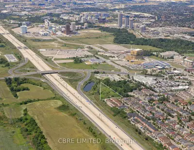 Greenberg Gate, Markham, On, L3r 0r5