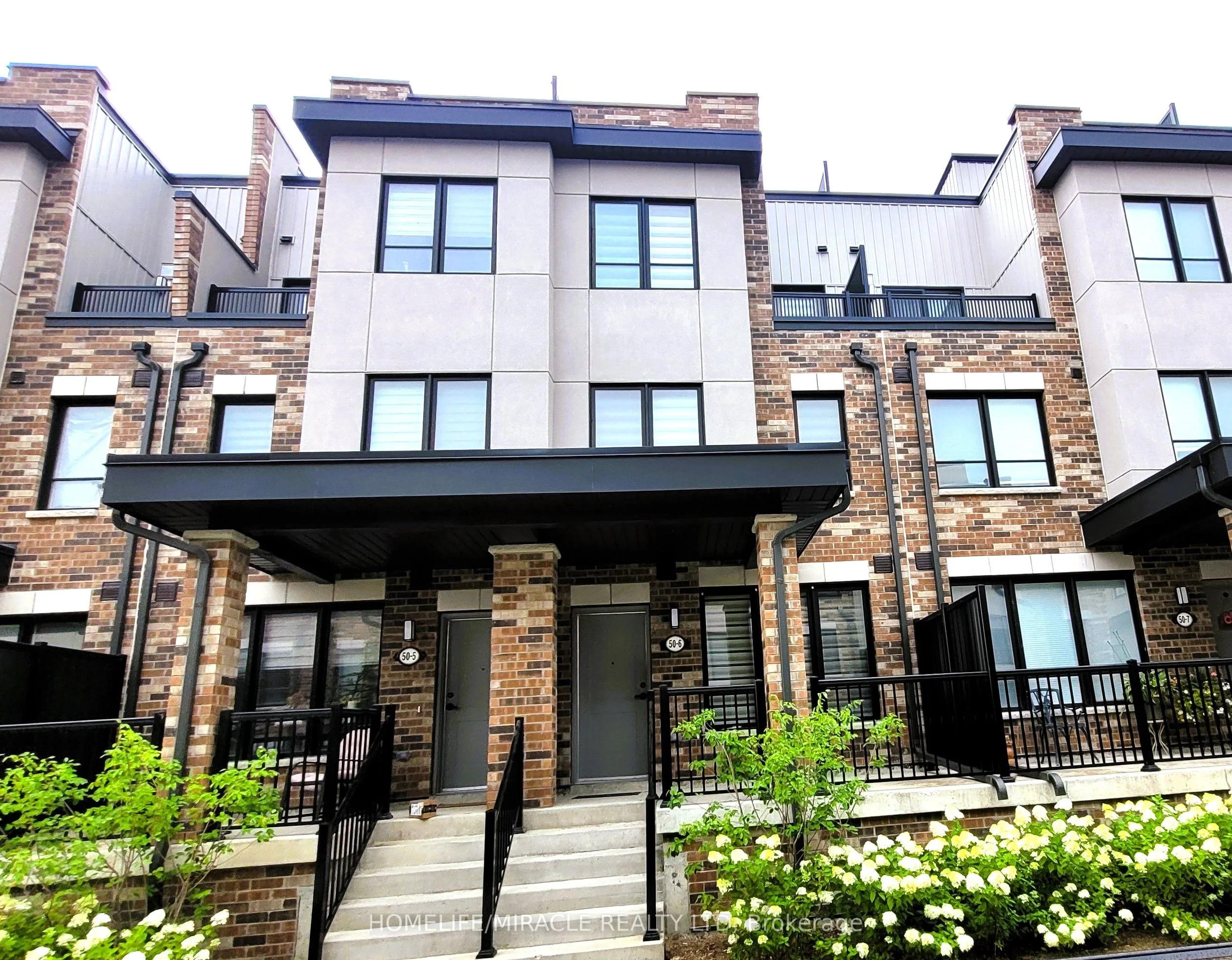 50 Baynes Way 6, Bradford West Gwillimbury, ON L3Z 4M4