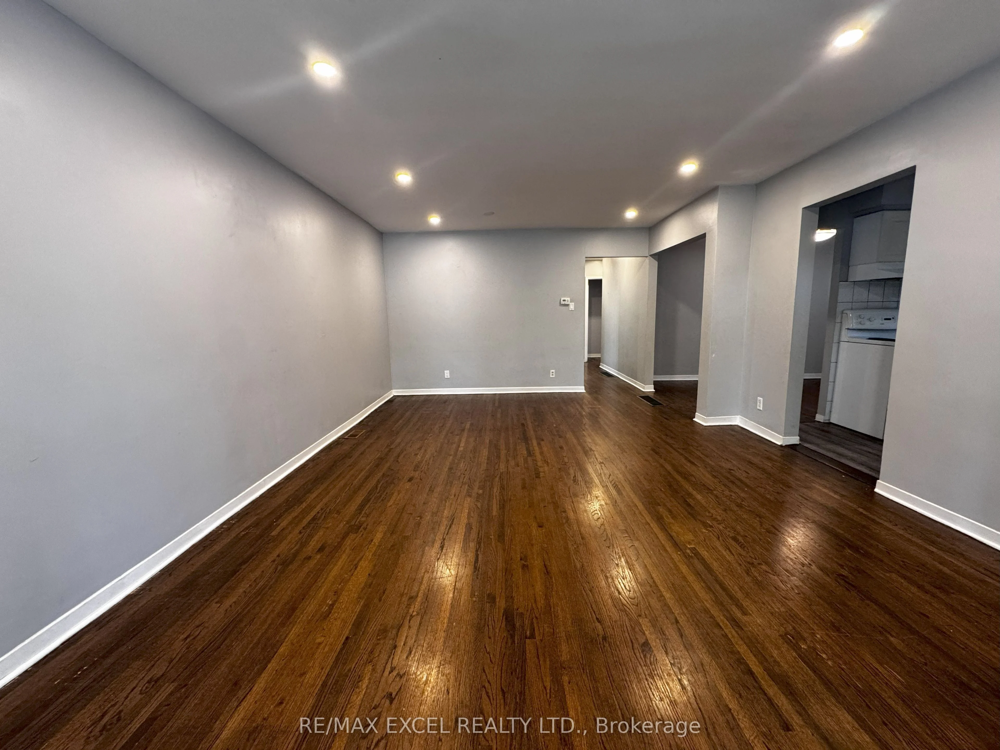 244 Demaine Crescent, Richmond Hill, ON L4C 2W5