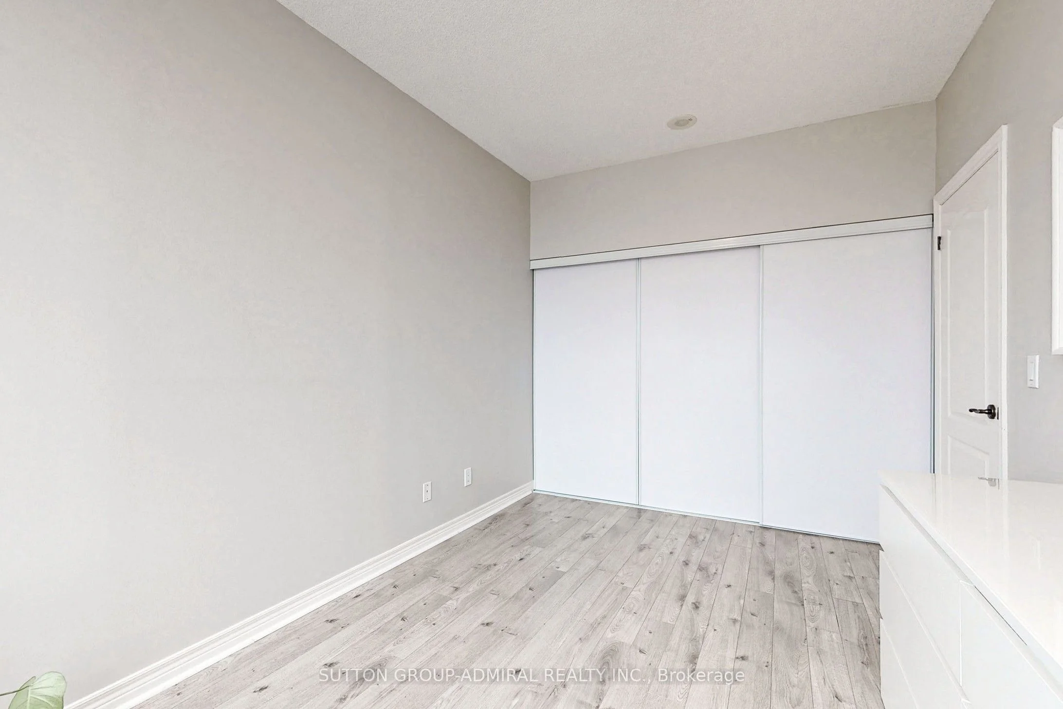 Condo Apartment in Vaughan