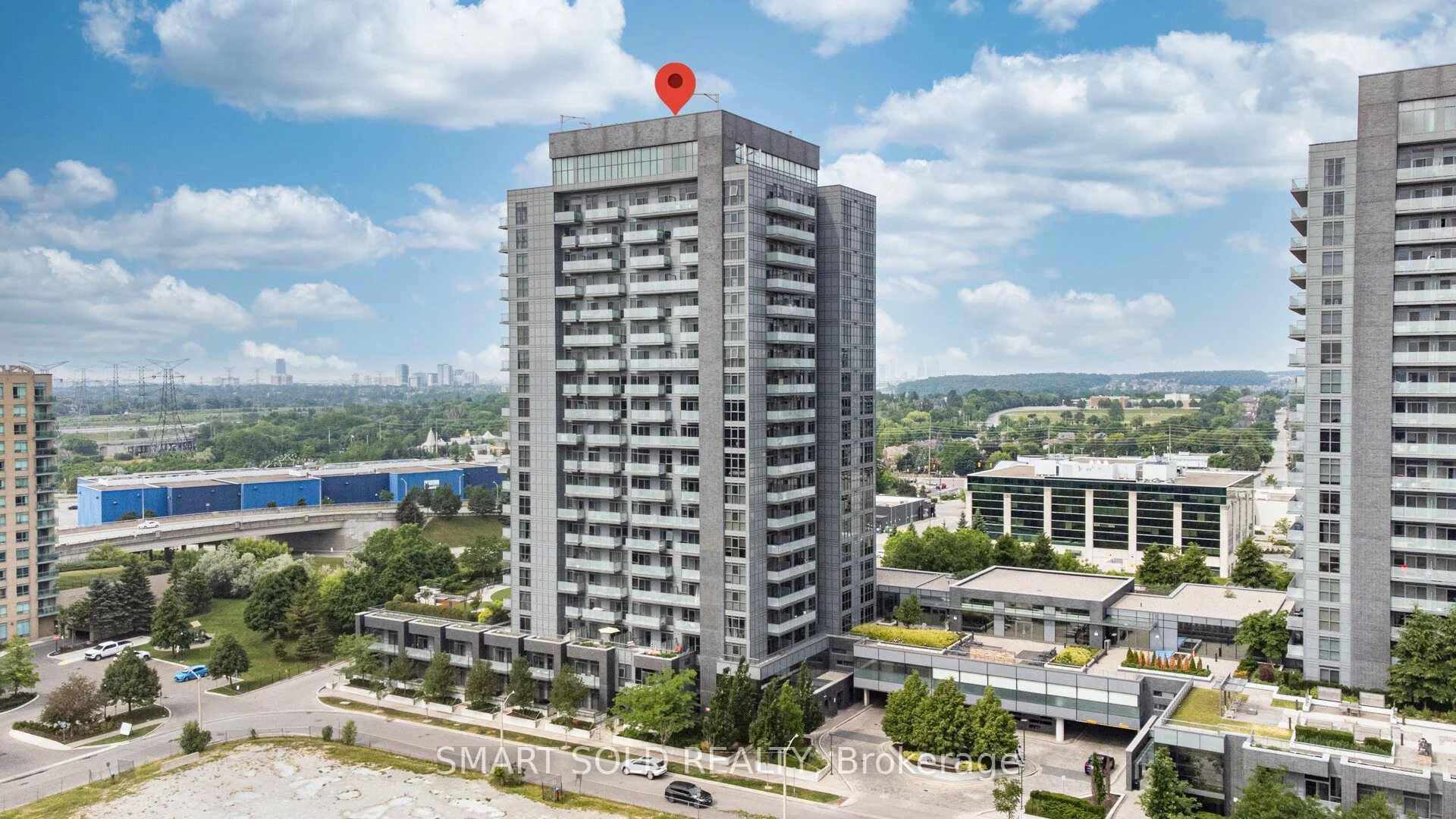 Condo Apartment in Richmond Hill