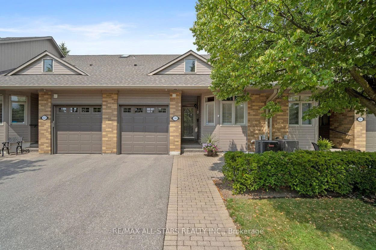 Condo Townhouse in Markham