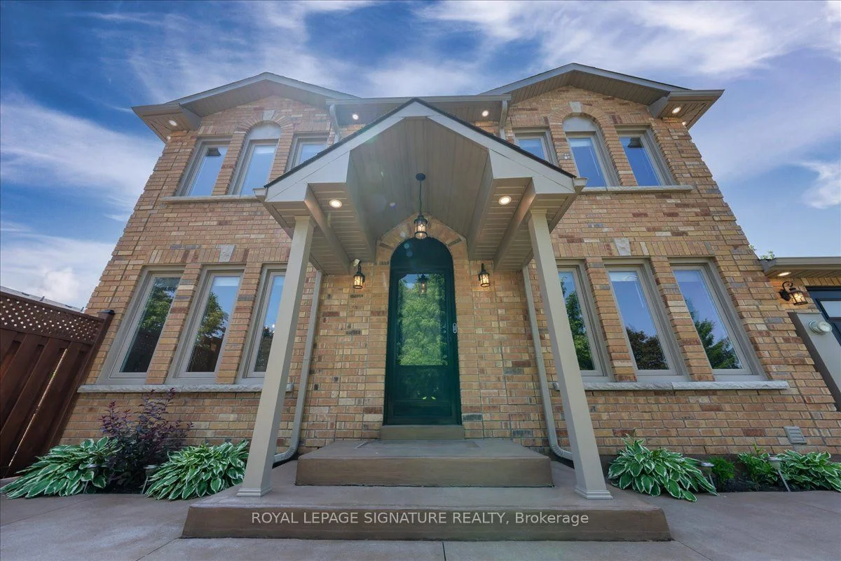 Att/Row/Townhouse in Innisfil