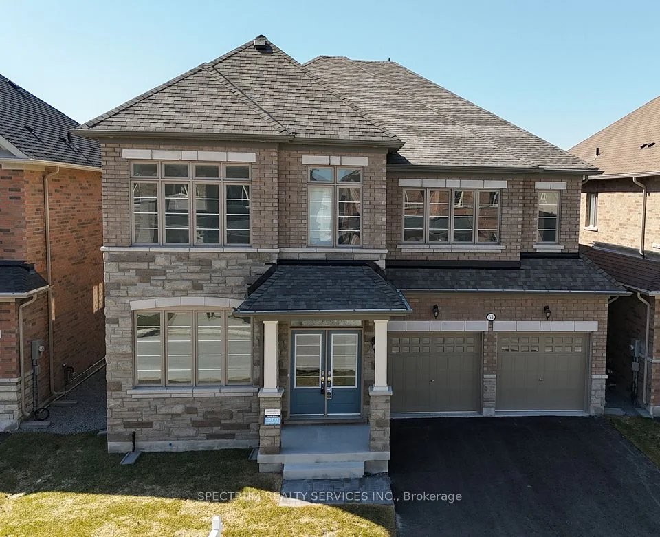 61 Bud Leggett Crescent, Georgina, ON L4P 0T1