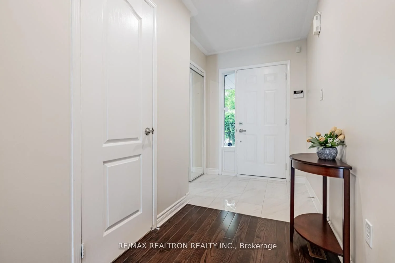 198 Banbrooke Crescent, Newmarket, ON L3X 2W6