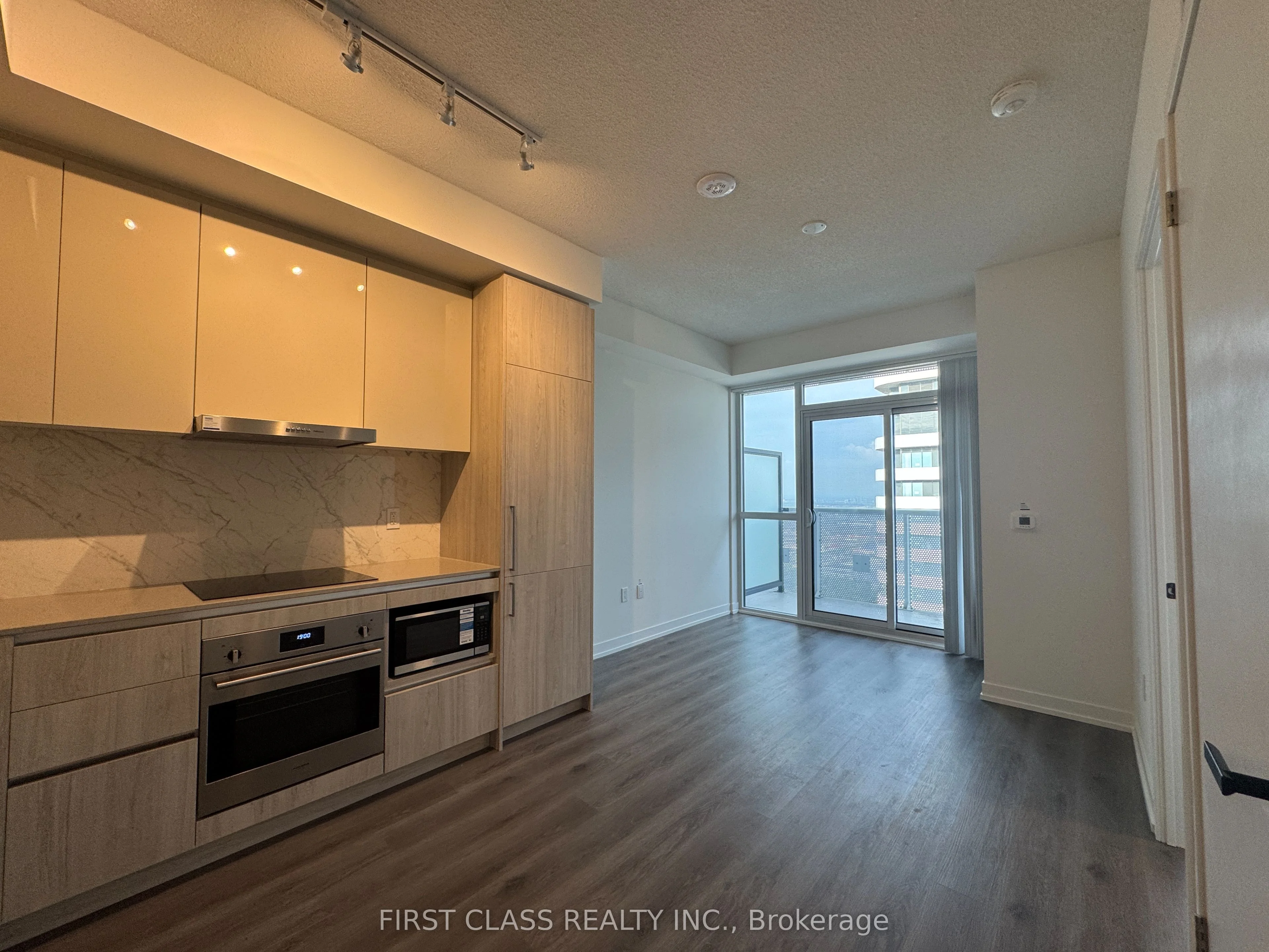 225 Commerce Street 6001, Vaughan, ON L4K 0P9